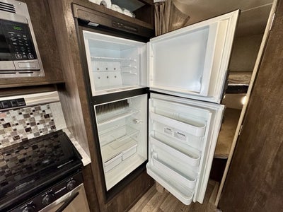 2019 Forest River Vibe Extreme Lite Travel Trailer 28ft