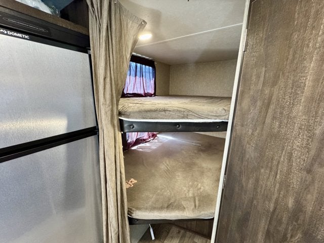 2019 Forest River Vibe Extreme Lite Travel Trailer 28ft