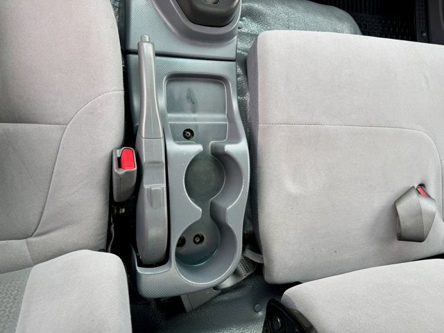 2017 ISUZU BOX VAN NPR