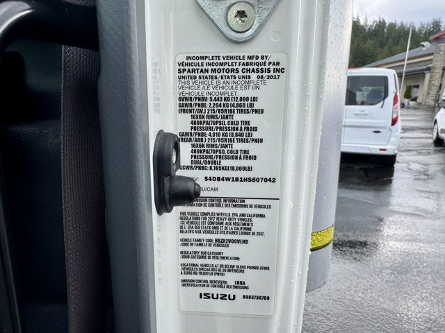 2017 ISUZU BOX VAN NPR