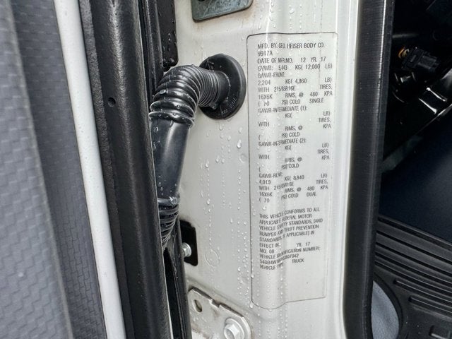 2017 ISUZU BOX VAN NPR