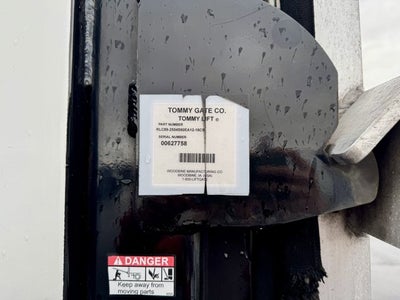 2017 ISUZU BOX VAN NPR