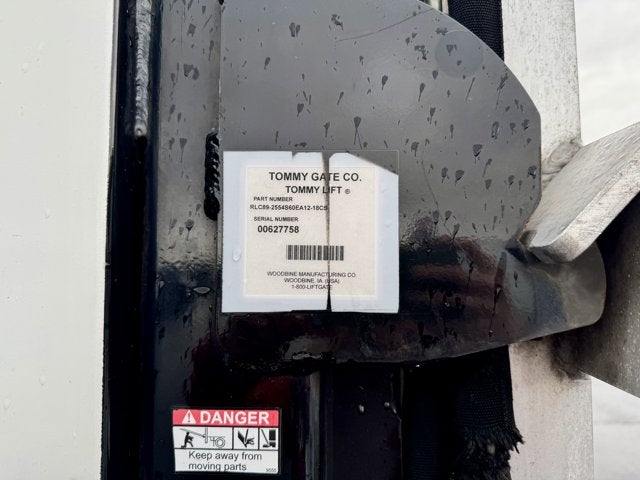 2017 ISUZU BOX VAN NPR