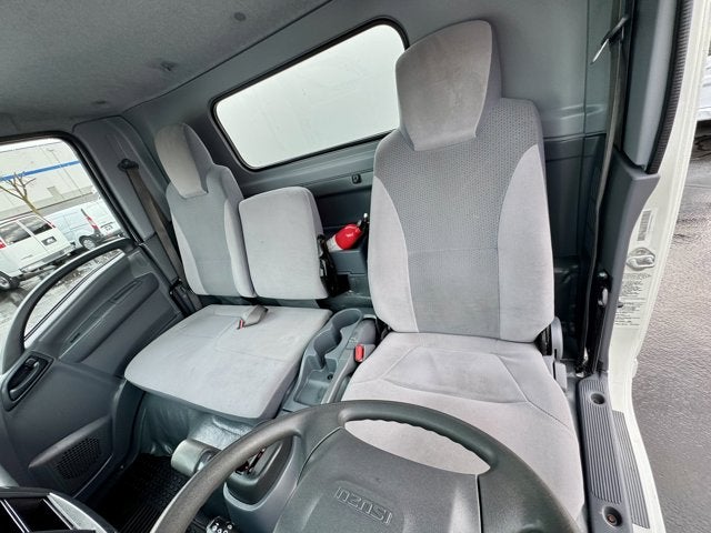 2017 ISUZU BOX VAN NPR