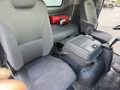 2018 ISUZU FTR Box Truck 24ft