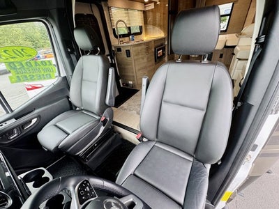 2022 Mercedes-Benz Jayco Motorhome 24ft 3500XD Standard Roof V6 170"