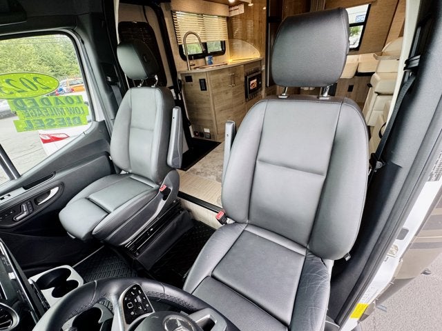 2022 Mercedes-Benz Jayco Motorhome 24ft 3500XD Standard Roof V6 170"